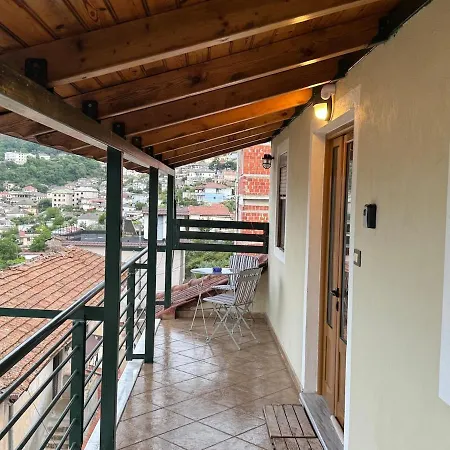 Cozy Loft With View From The * Gjirokastër